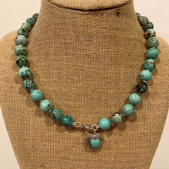 Genuine Arizona Turquoise Hand Knotted Candy Necklace w/ Turquoise Heart Clasp - Picture 15 of 16